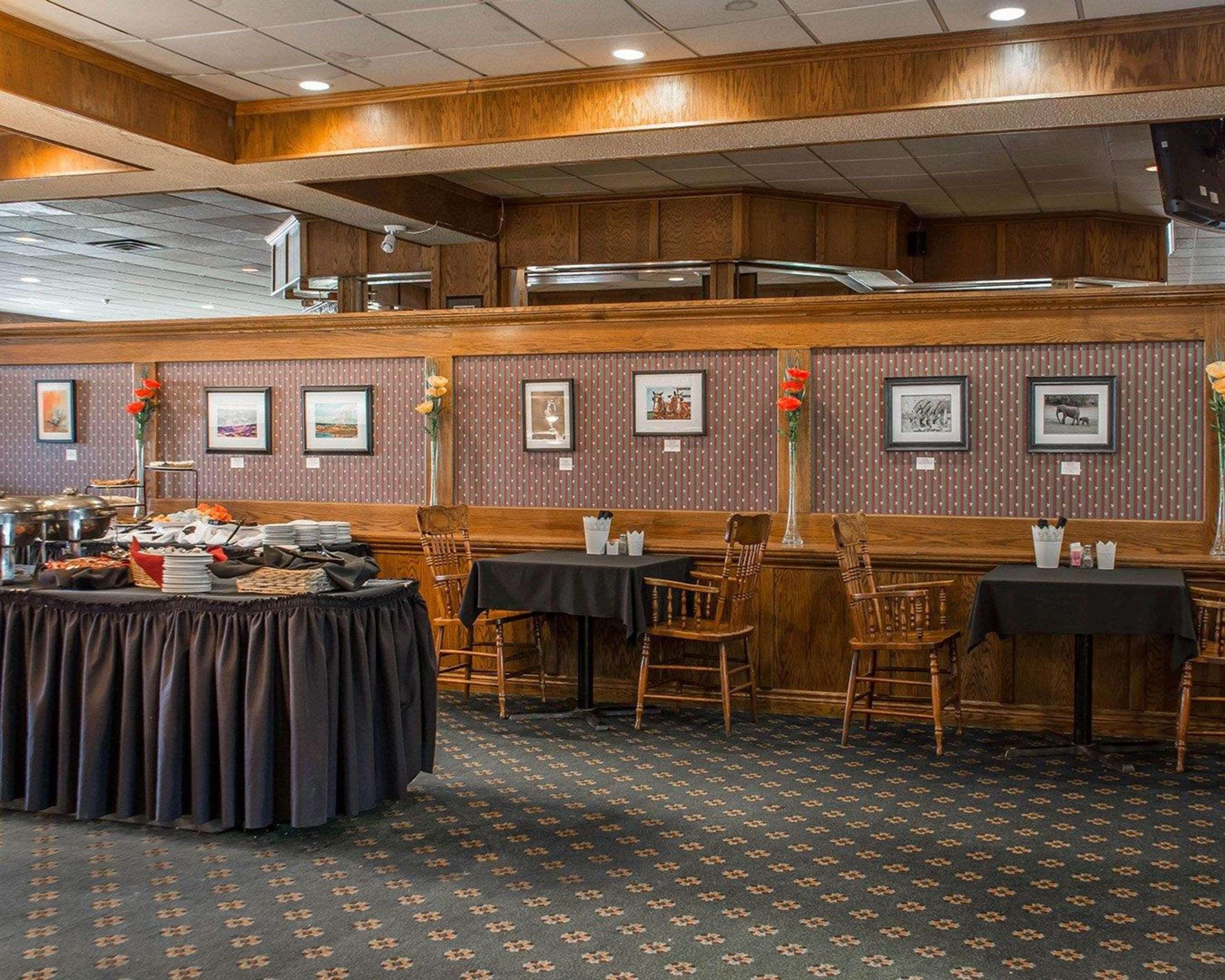 Quality Hotel & Suites Woodstock Exterior foto