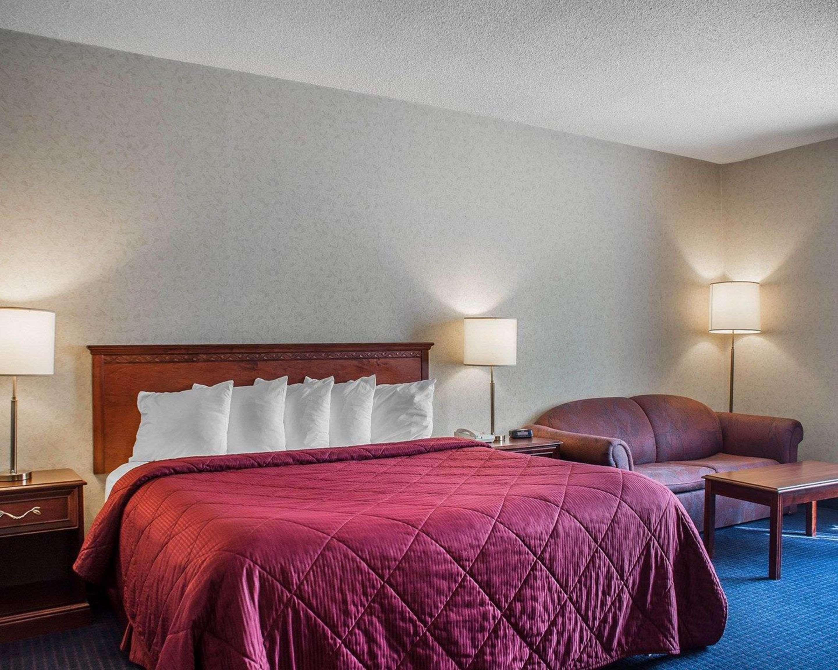 Quality Hotel & Suites Woodstock Exterior foto
